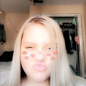 Meet your Posher, Makayla